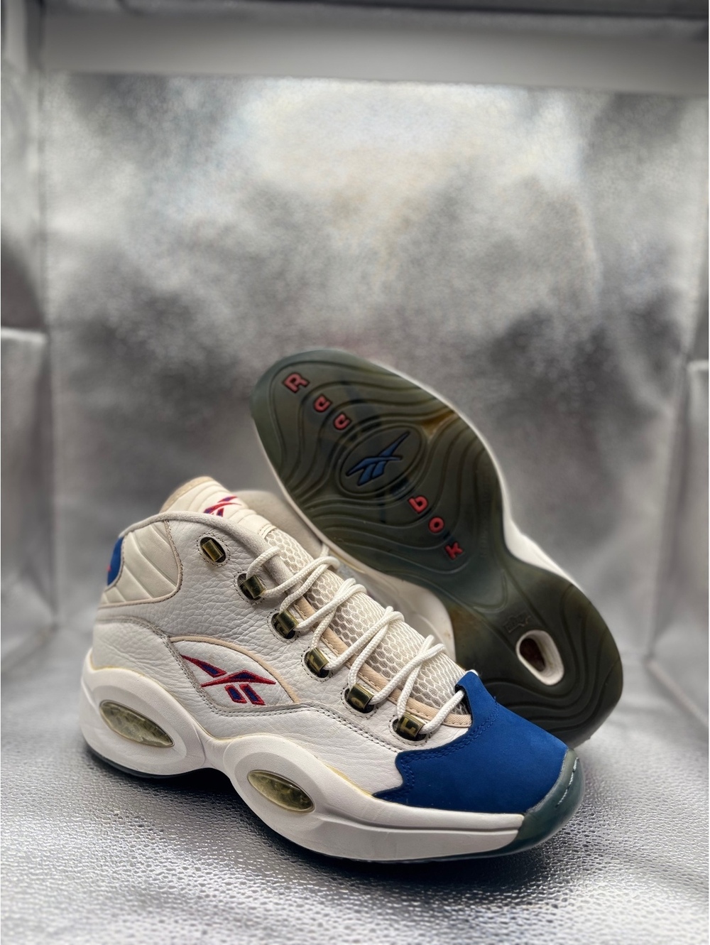 Reebok question mid blue toe